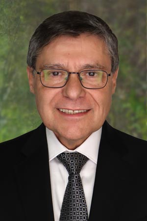 Rodrigo Valderrama, MD, Endocrinologist with Diabetes & Endocrinology Clinic of GA